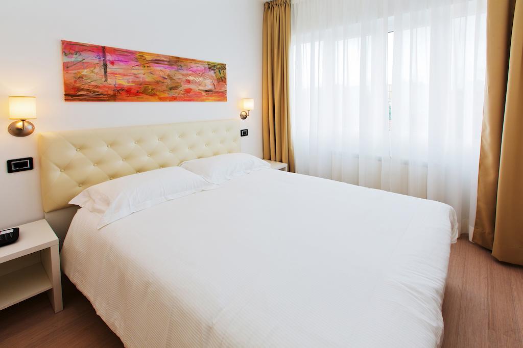 Hotel Maine 피날레리구레 객실 사진