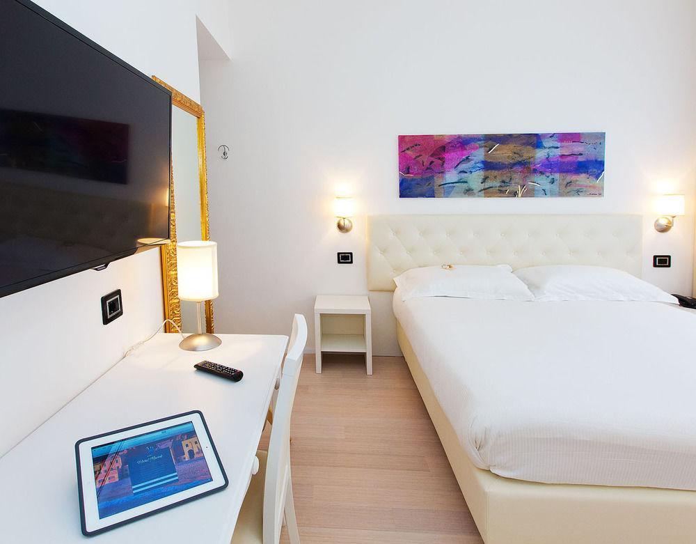 Hotel Maine 피날레리구레 외부 사진